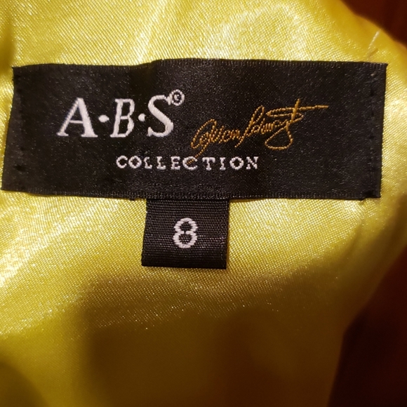 Dress - Picture 2 of 2